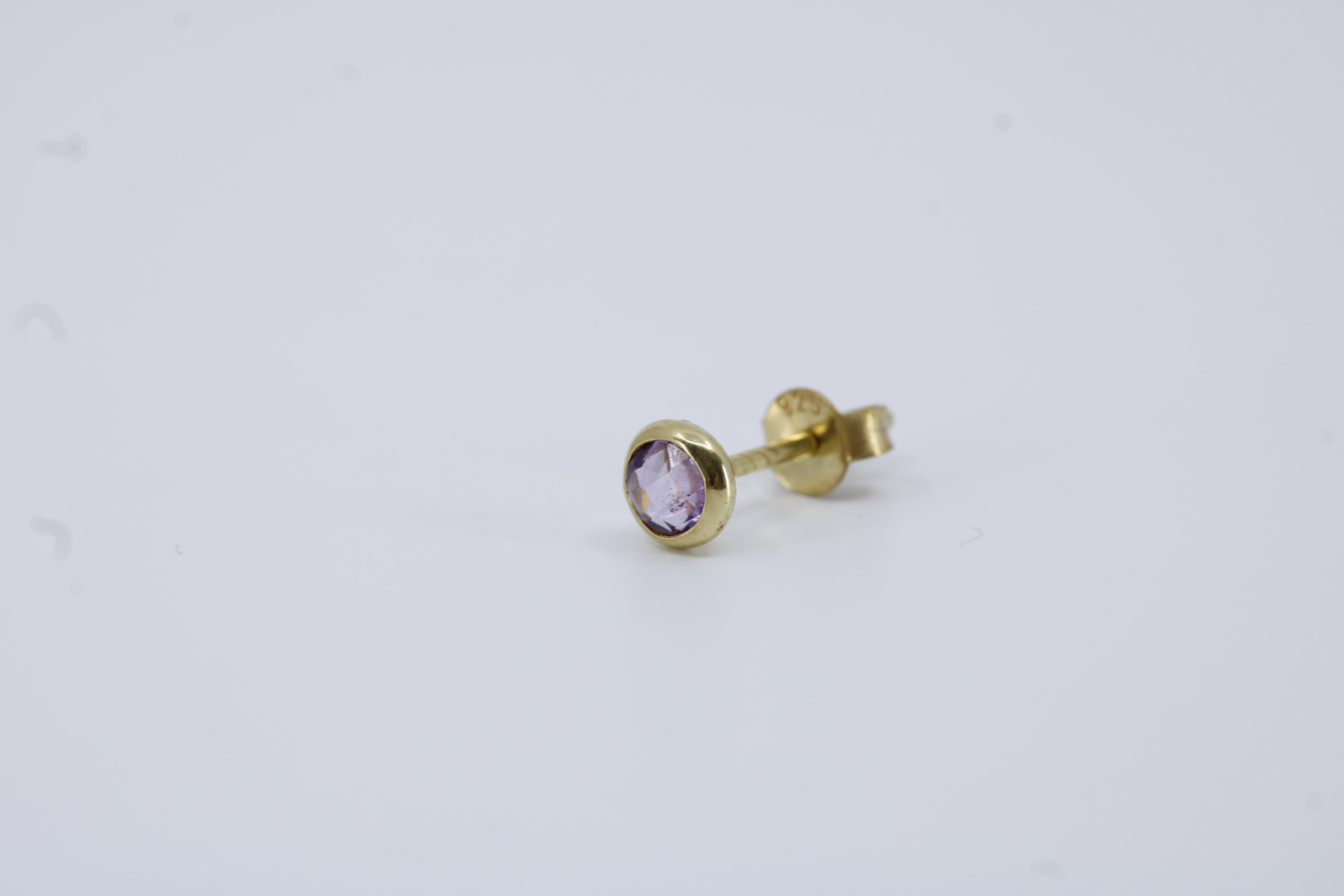 Luce Stud Earring with Amethyst