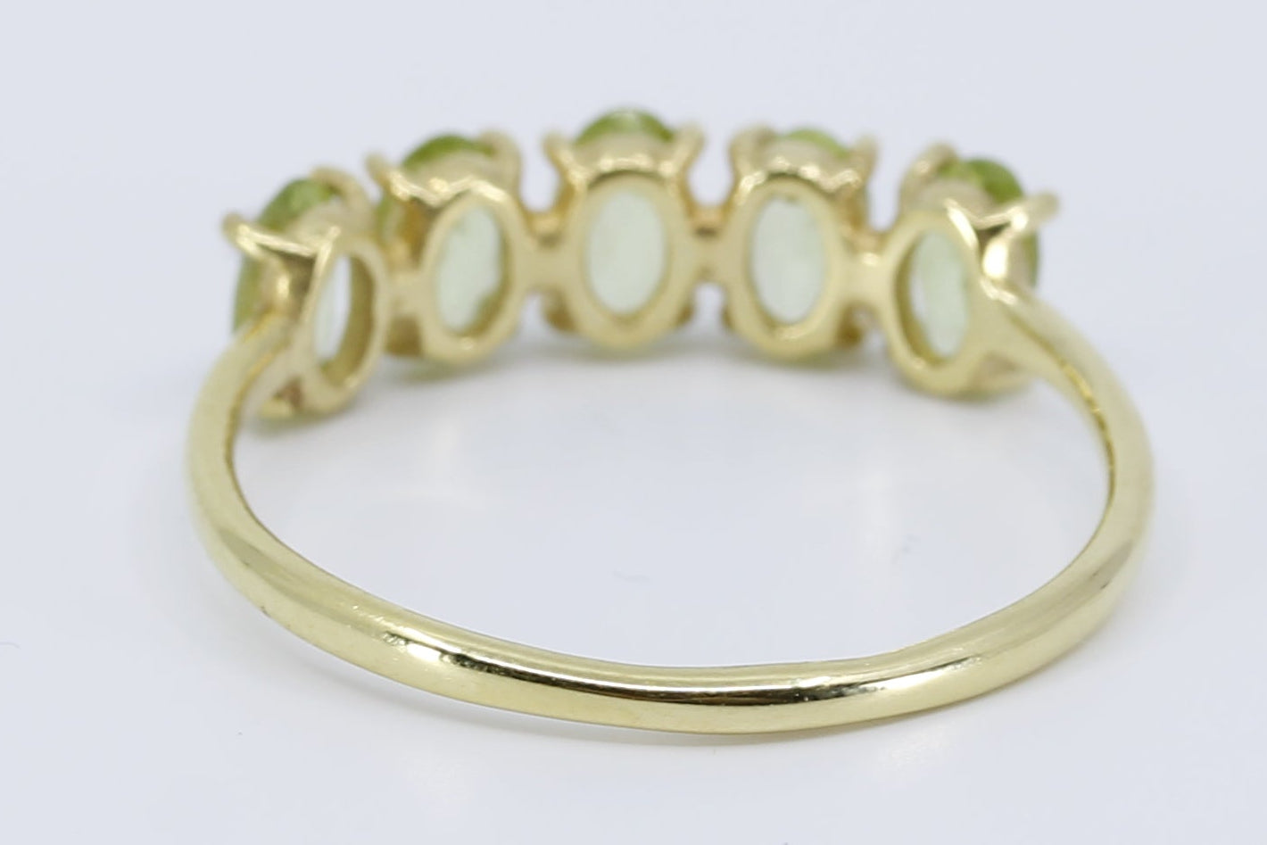 AURORA Peridot Bar Ring