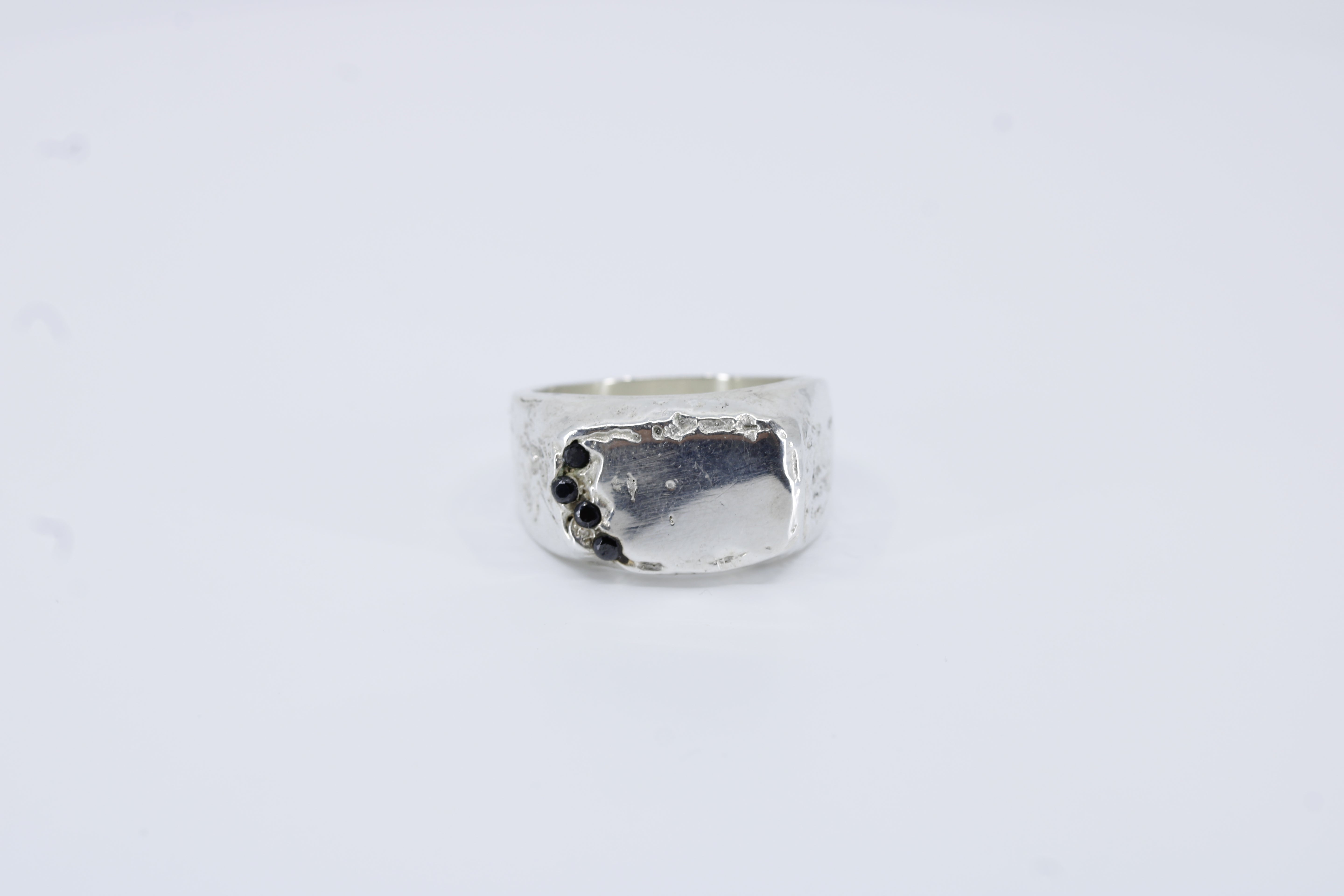 AL CANAL Signet Ring with Black Crystal
