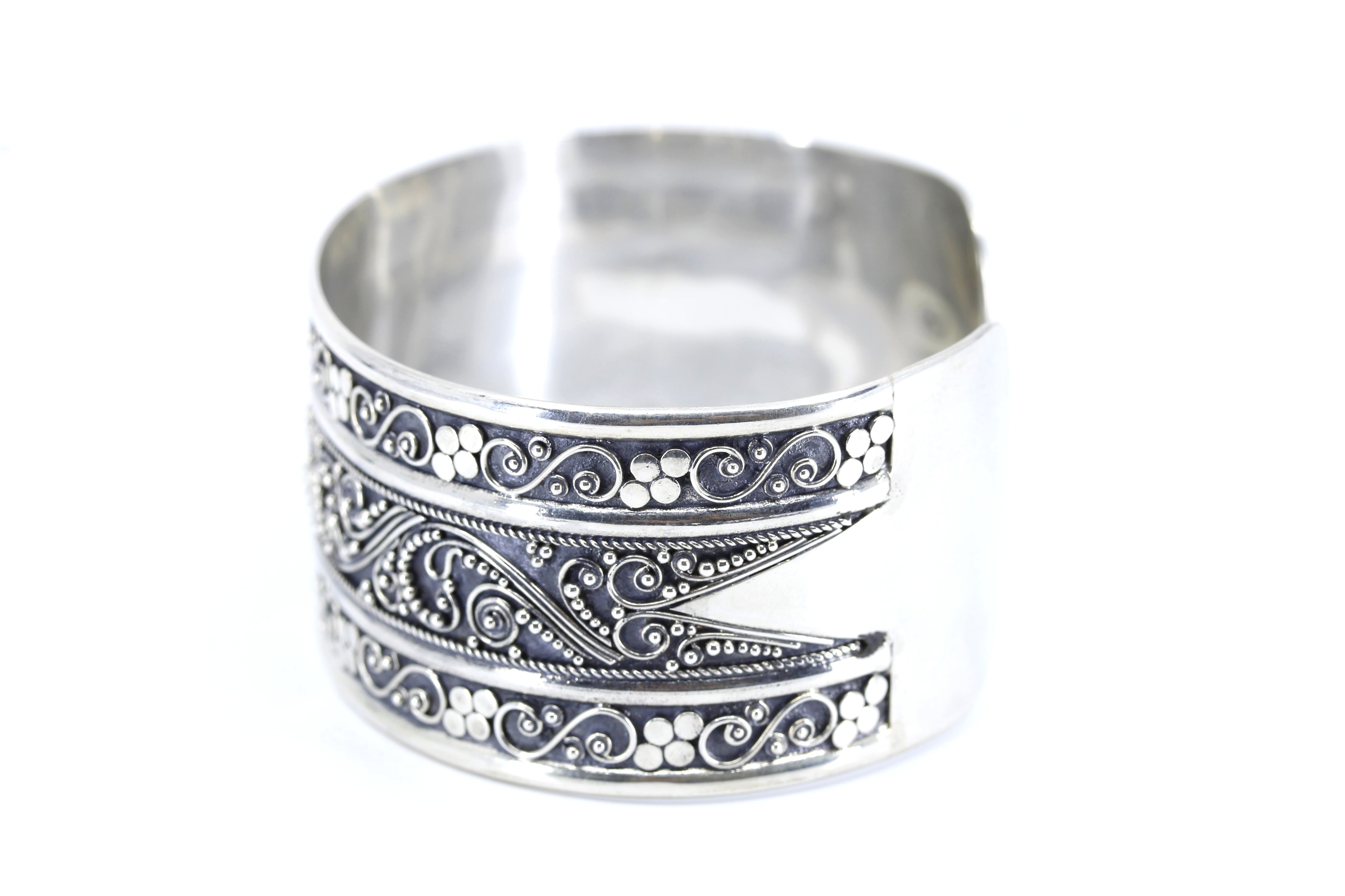 RAVENNA Engraved Cuff Bracelet