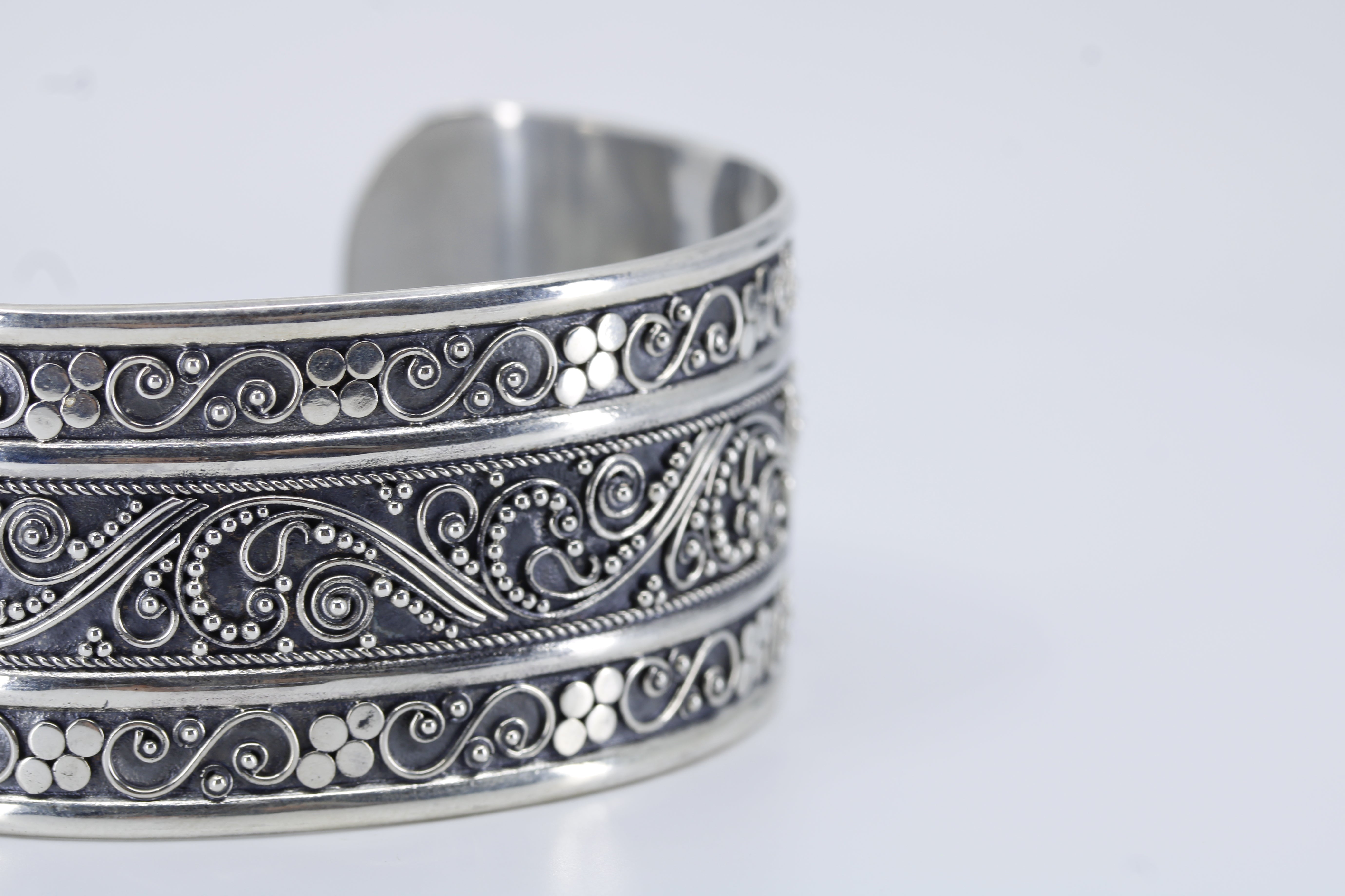 RAVENNA Engraved Cuff Bracelet