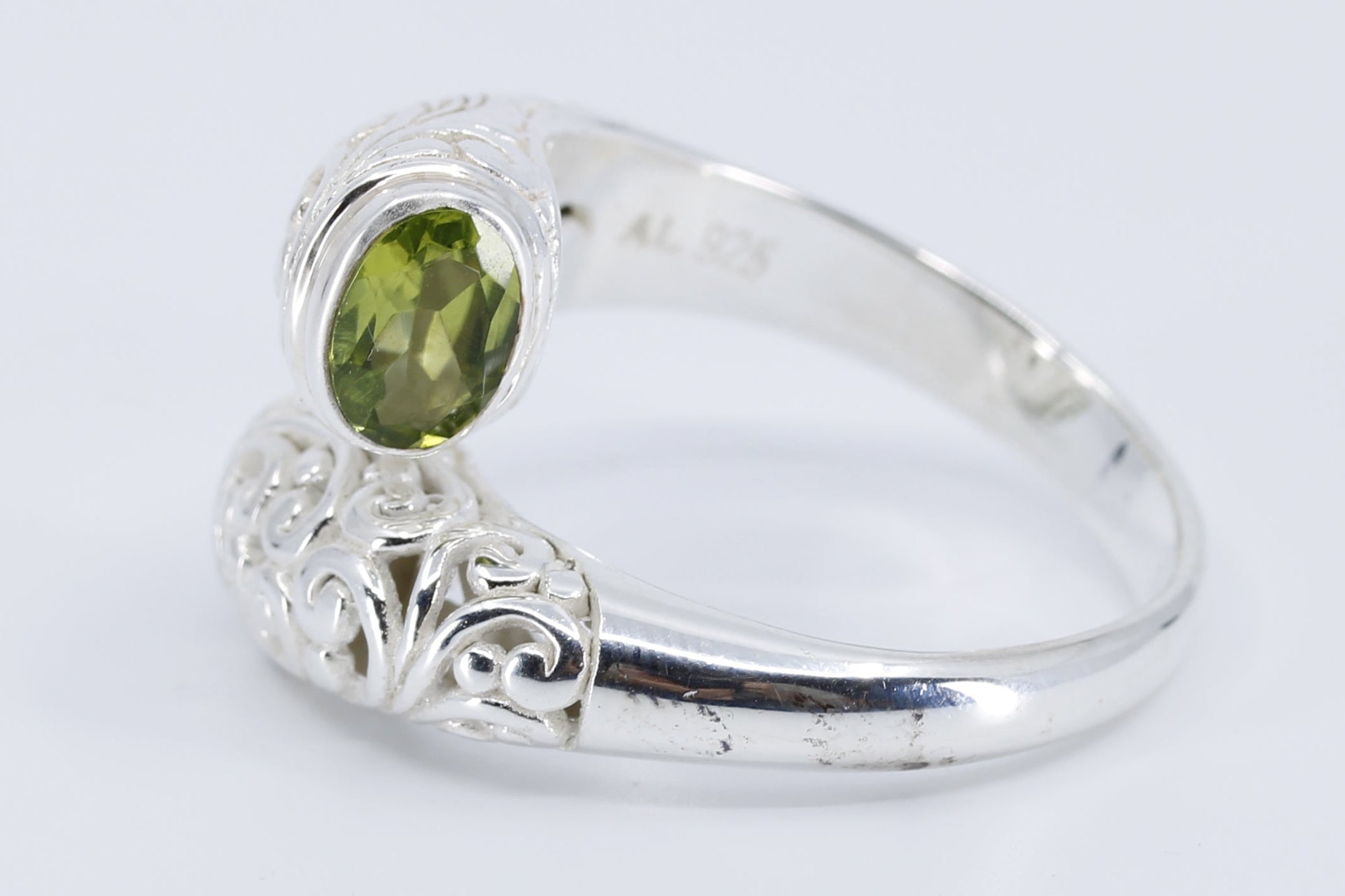 ALBA  Peridot Bypass Ring
