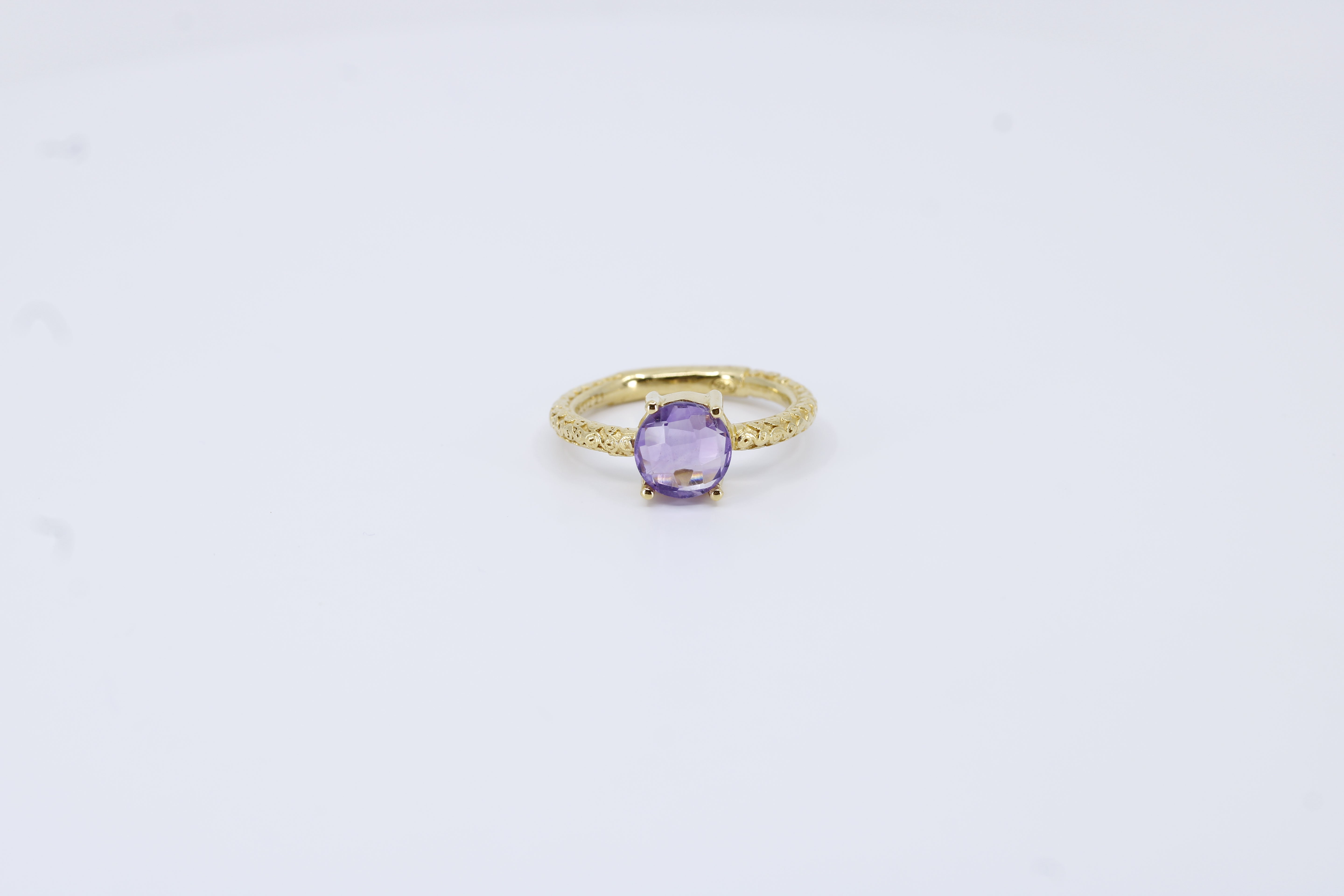 Il Gattopardo Classic Solitaire Ring with Amethyst