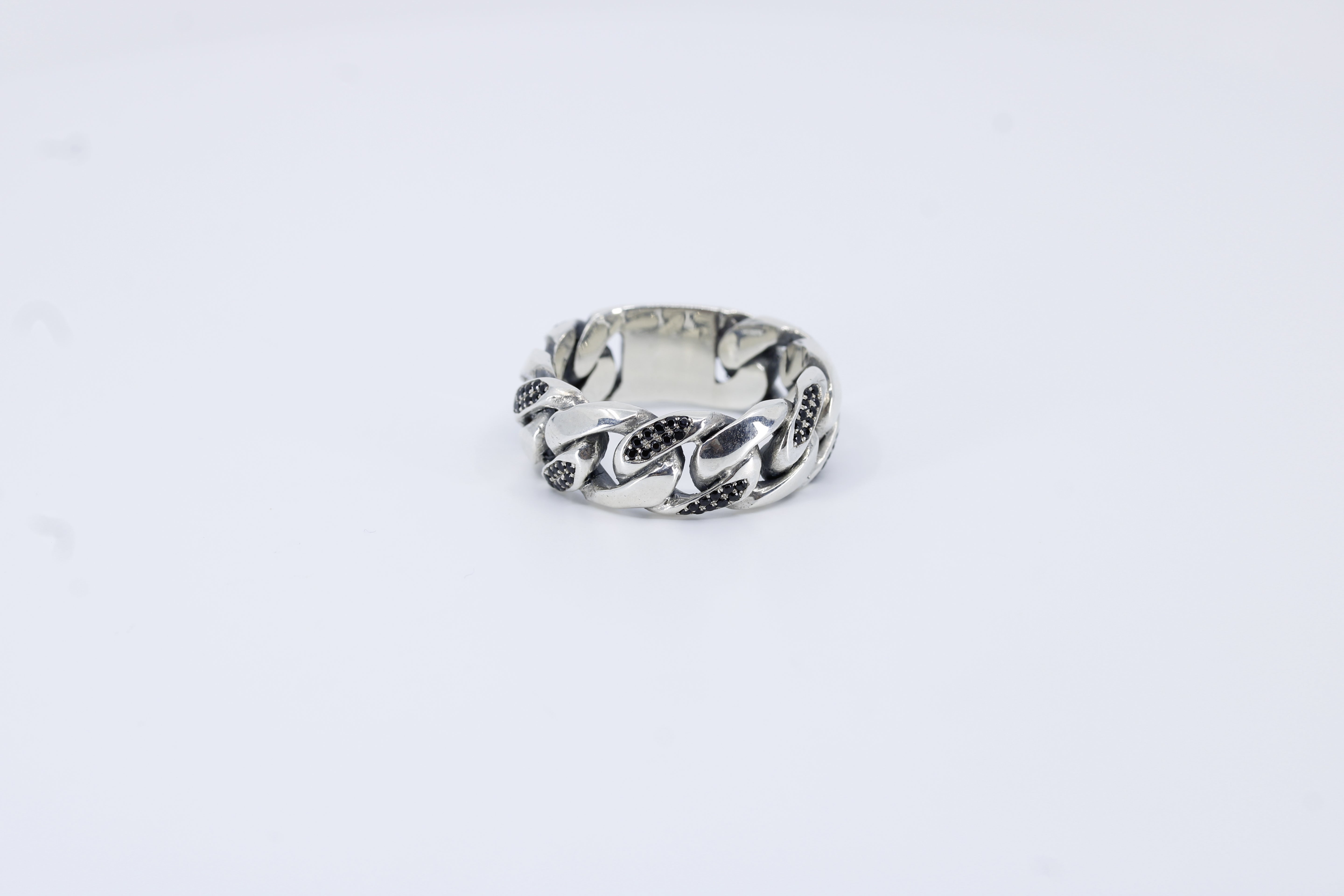 Casa Bali Black Spinel Curb Chain Ring