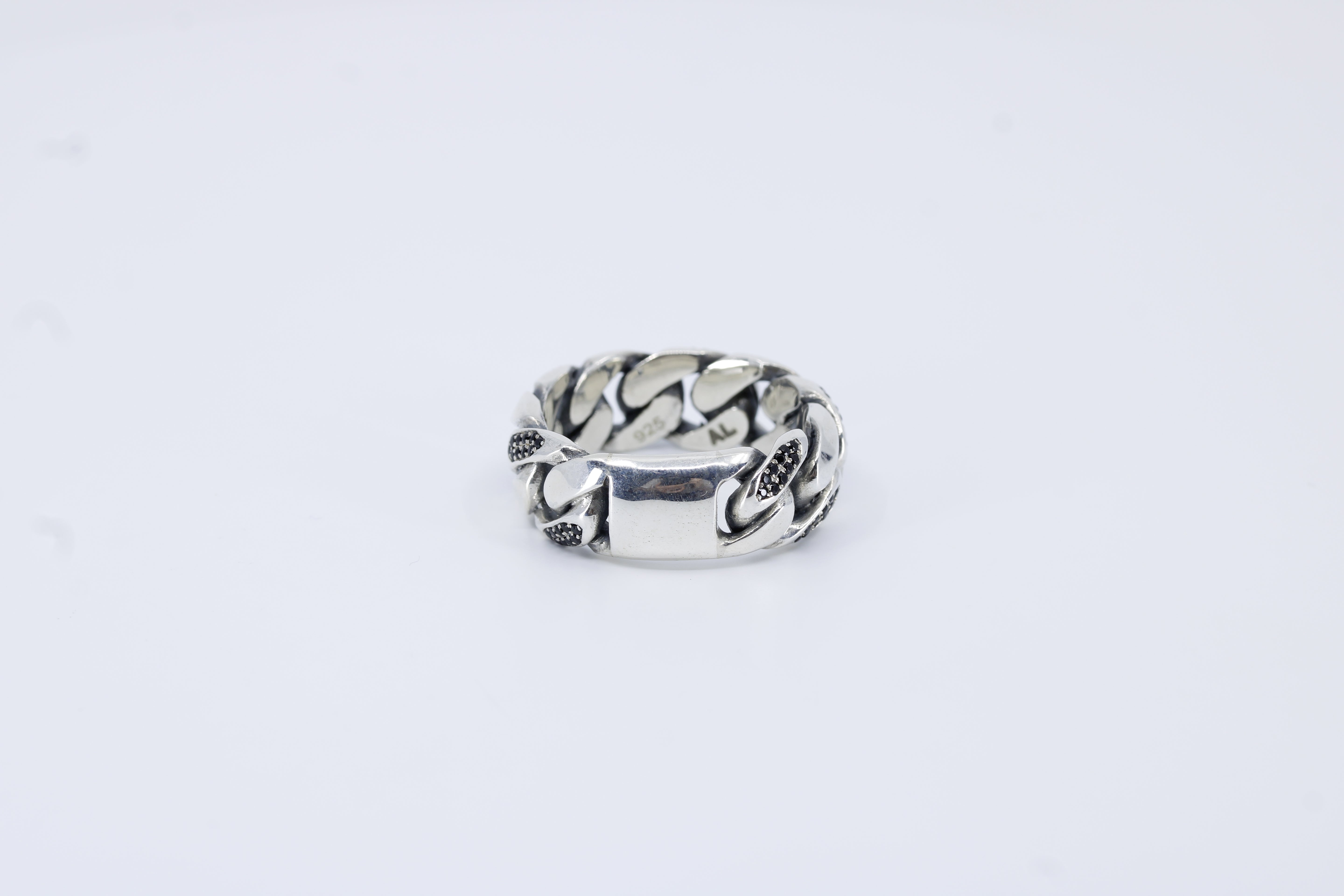 Casa Bali Black Spinel Curb Chain Ring