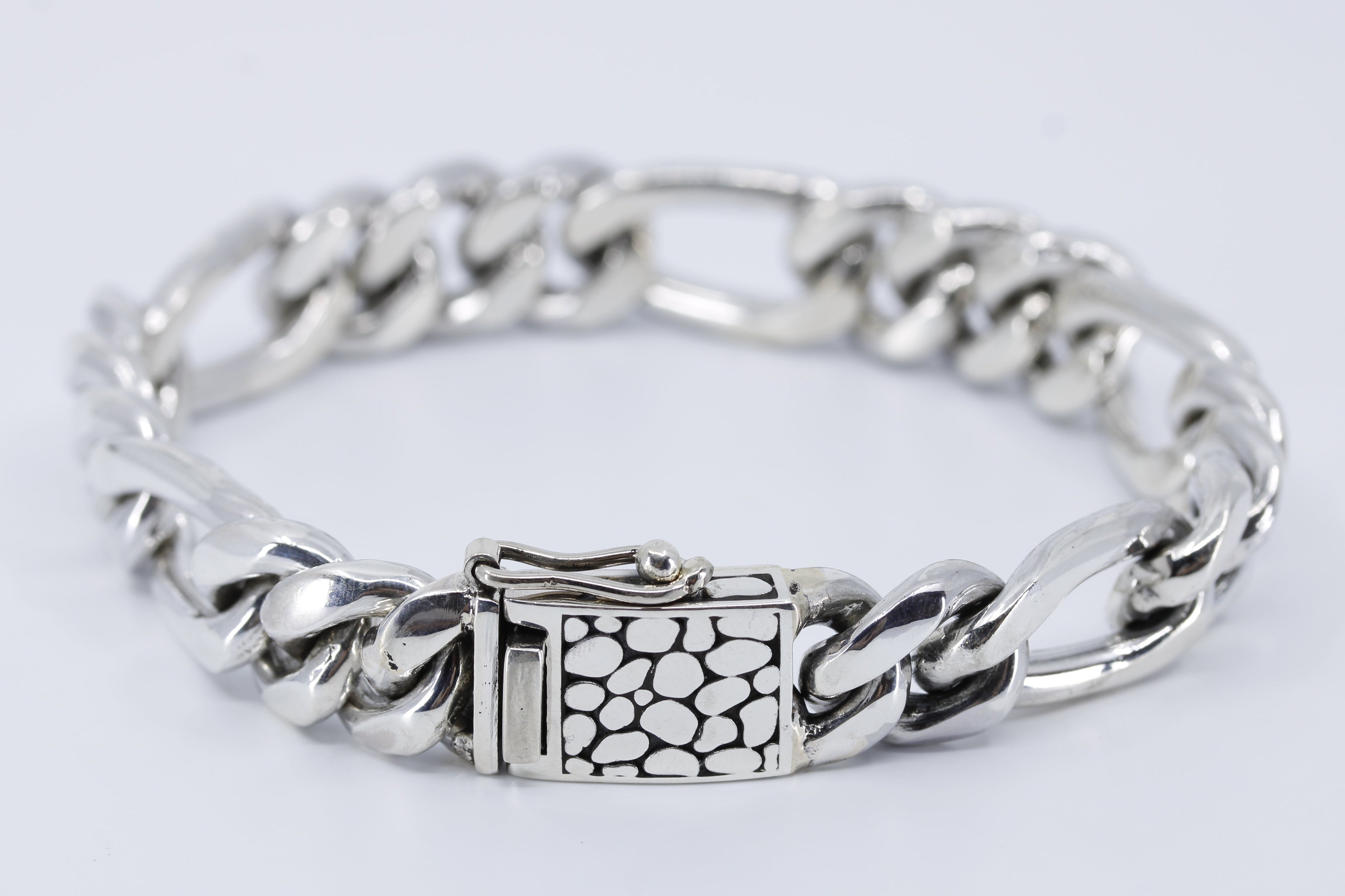 SAAR Figaro Chain Bracelet