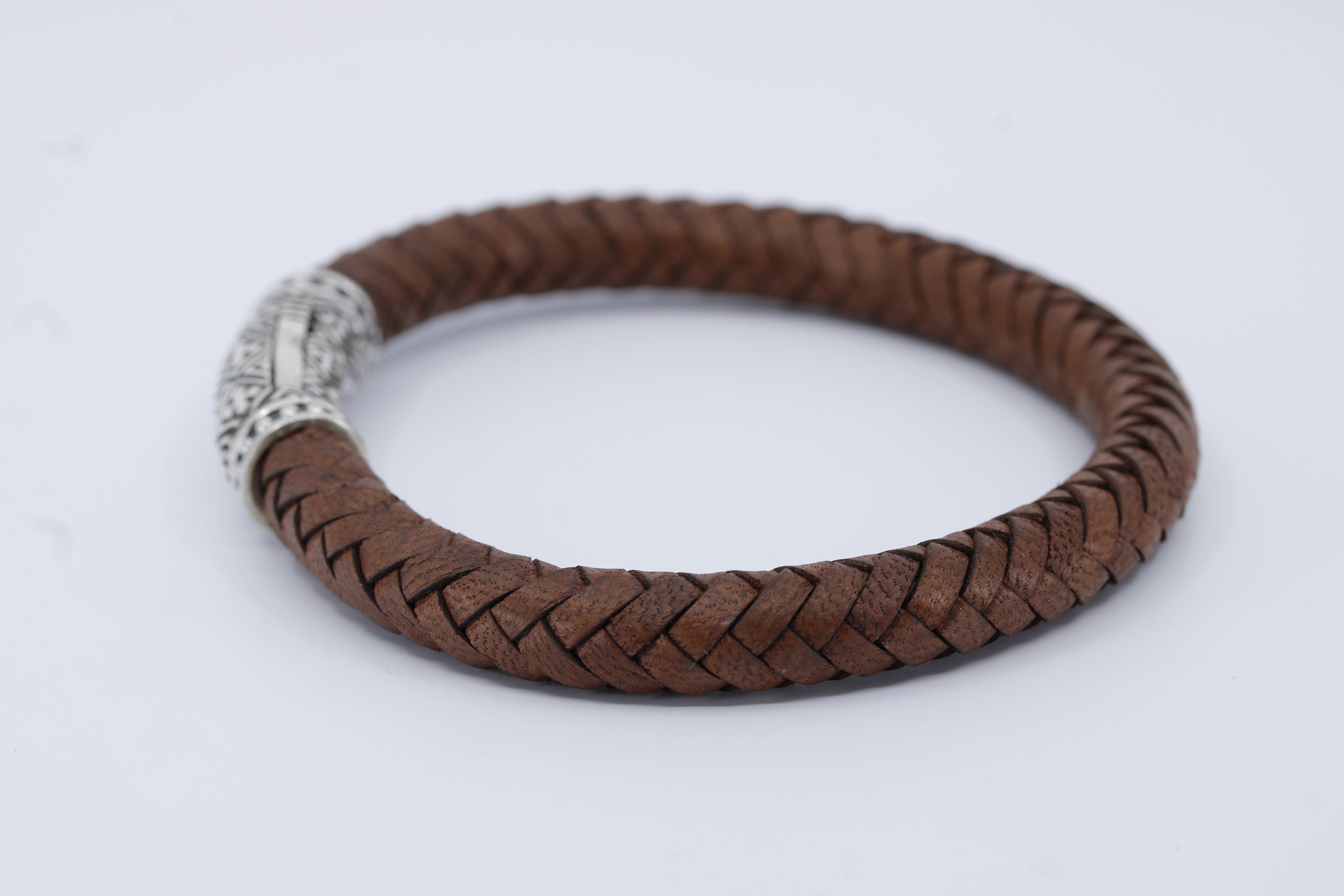 Casa Bali Braided Leather Bracelet with Lattice Barrel