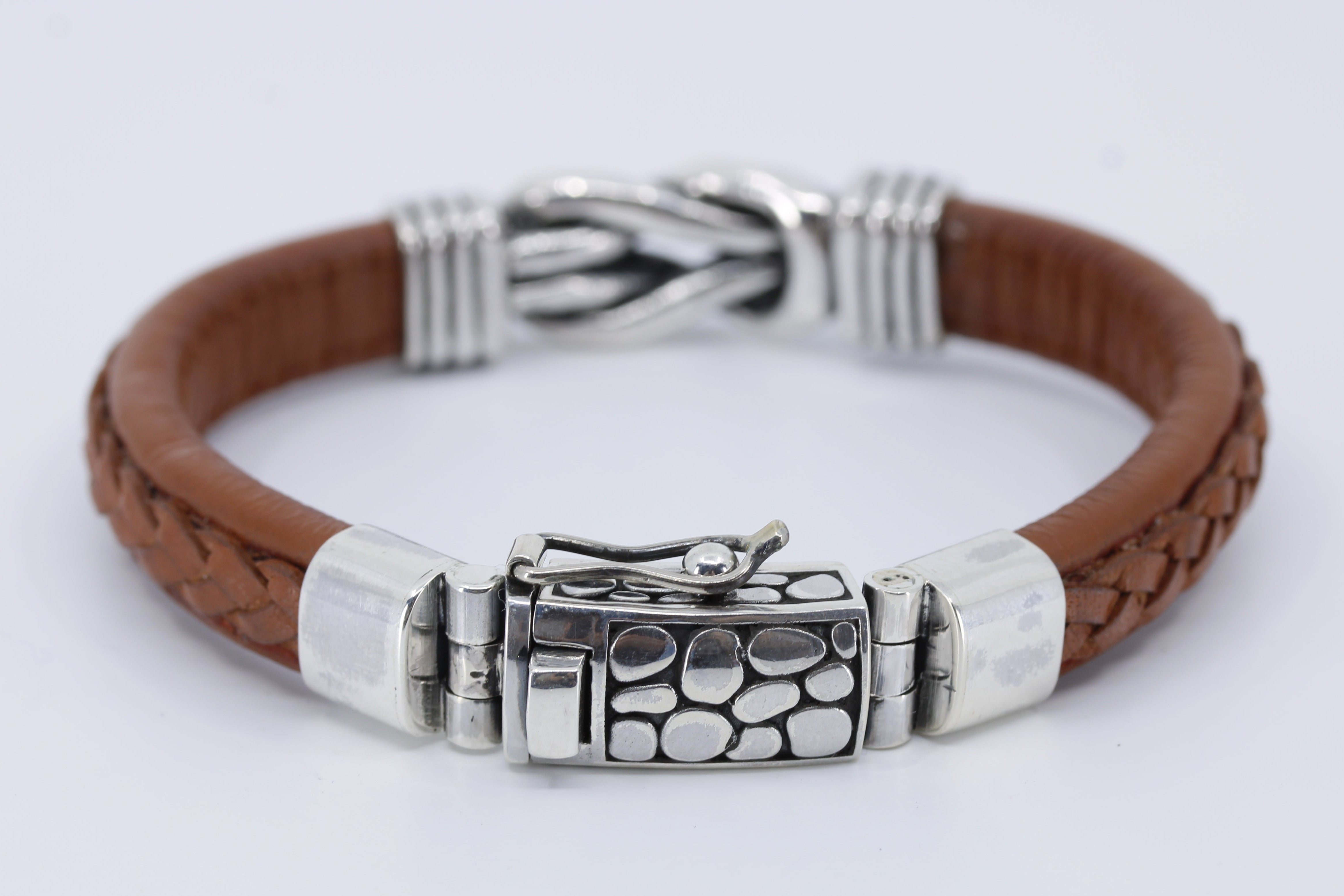 NOVA Knot Leather Bracelet