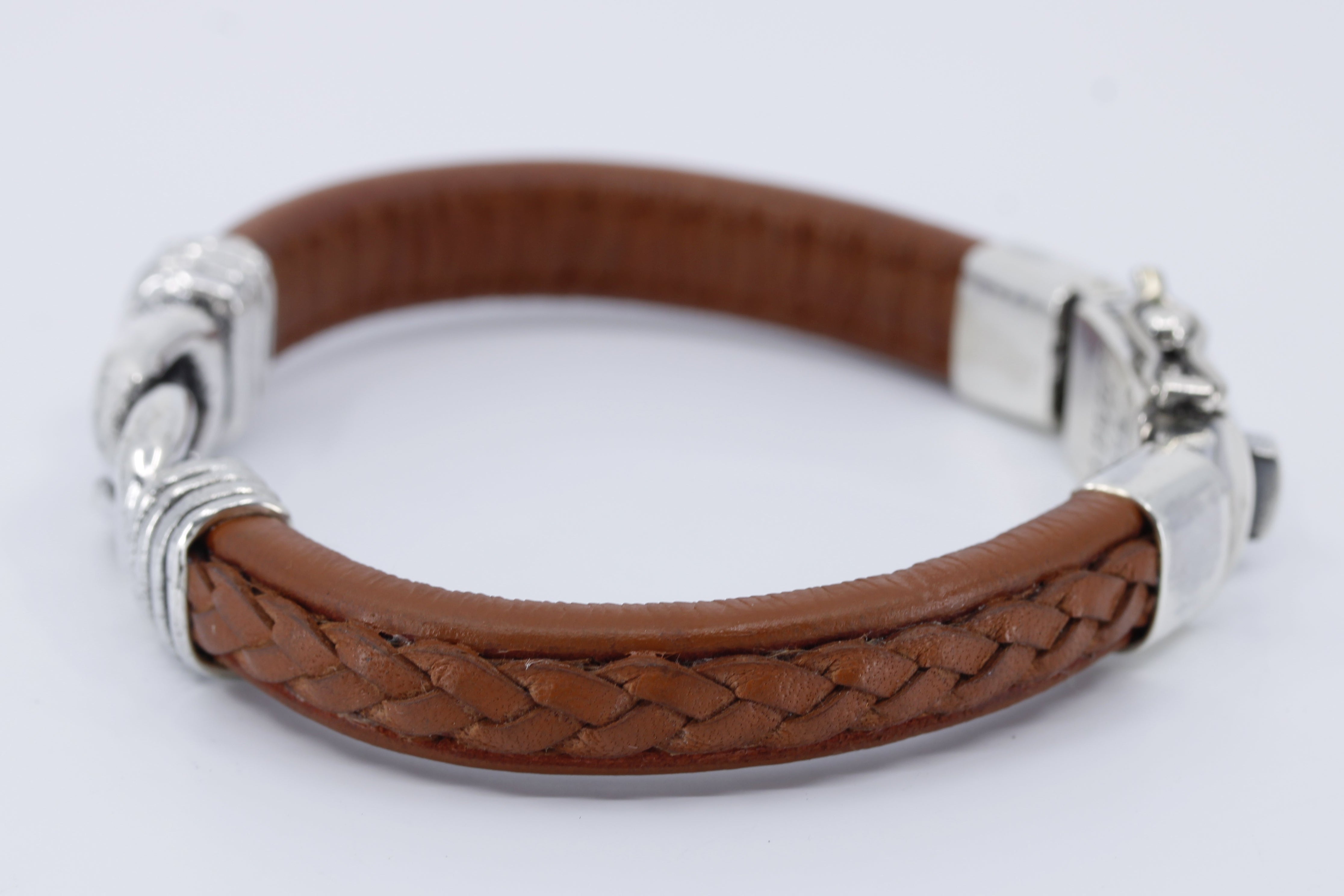 NOVA Knot Leather Bracelet