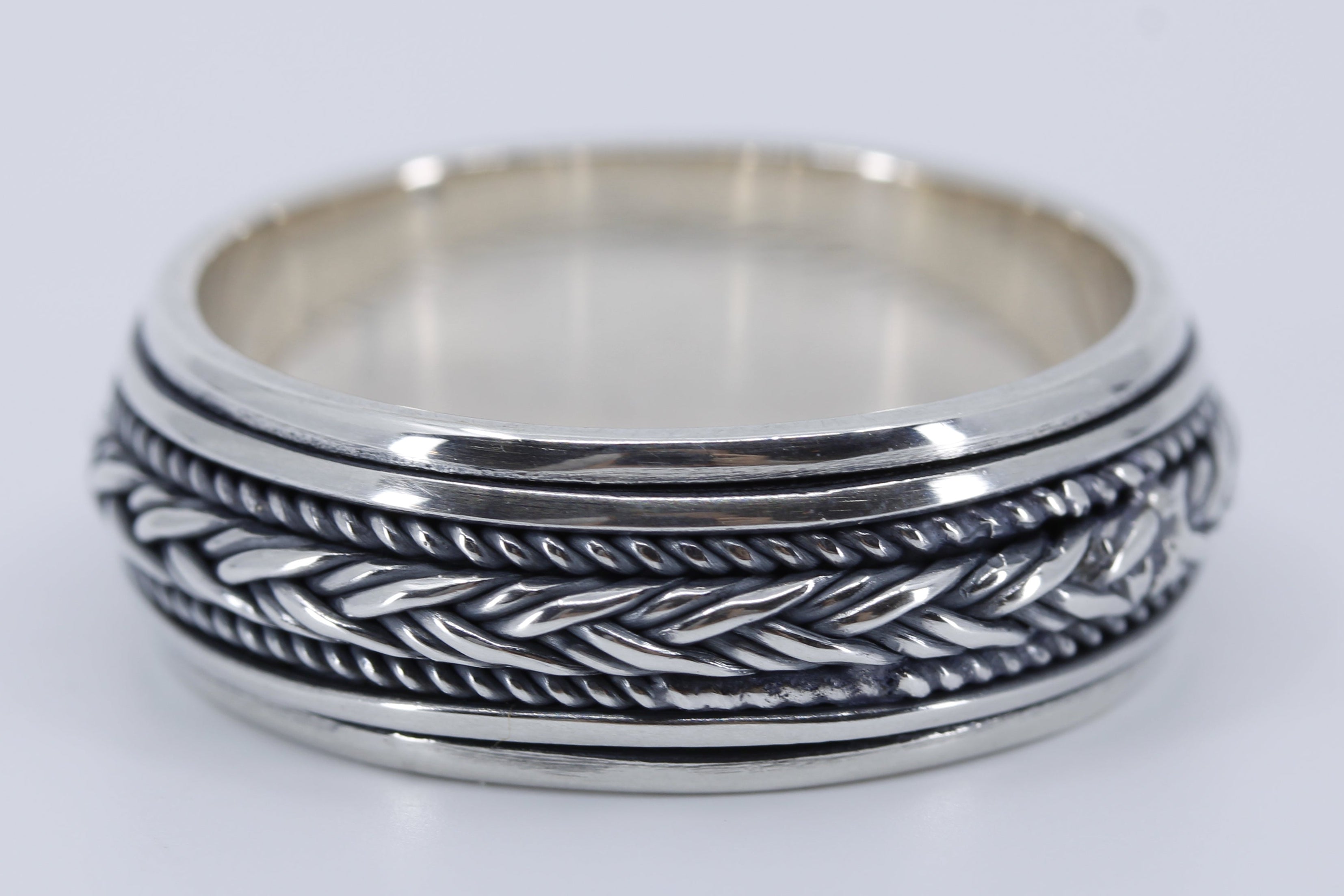 RAVENNA Braided Band Ring