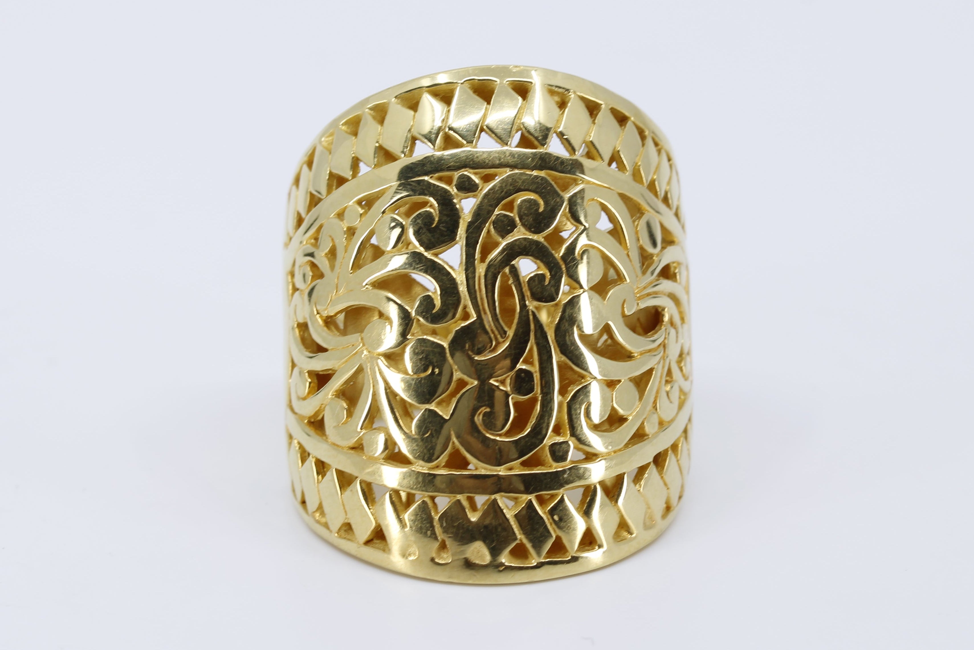 RAVENNA Carved Cigar Band Ring