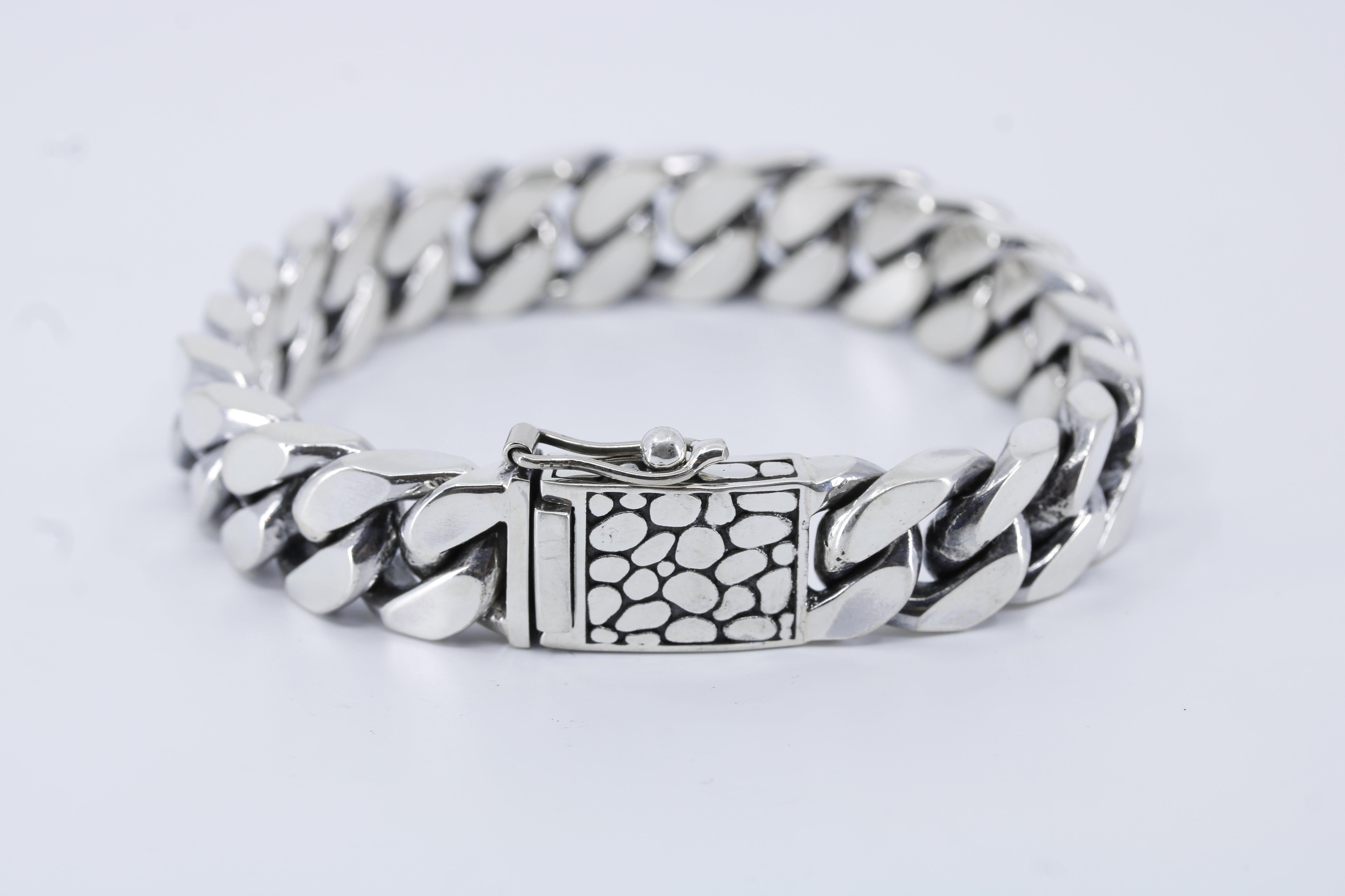 Casa Bali Curb Chain Bracelet