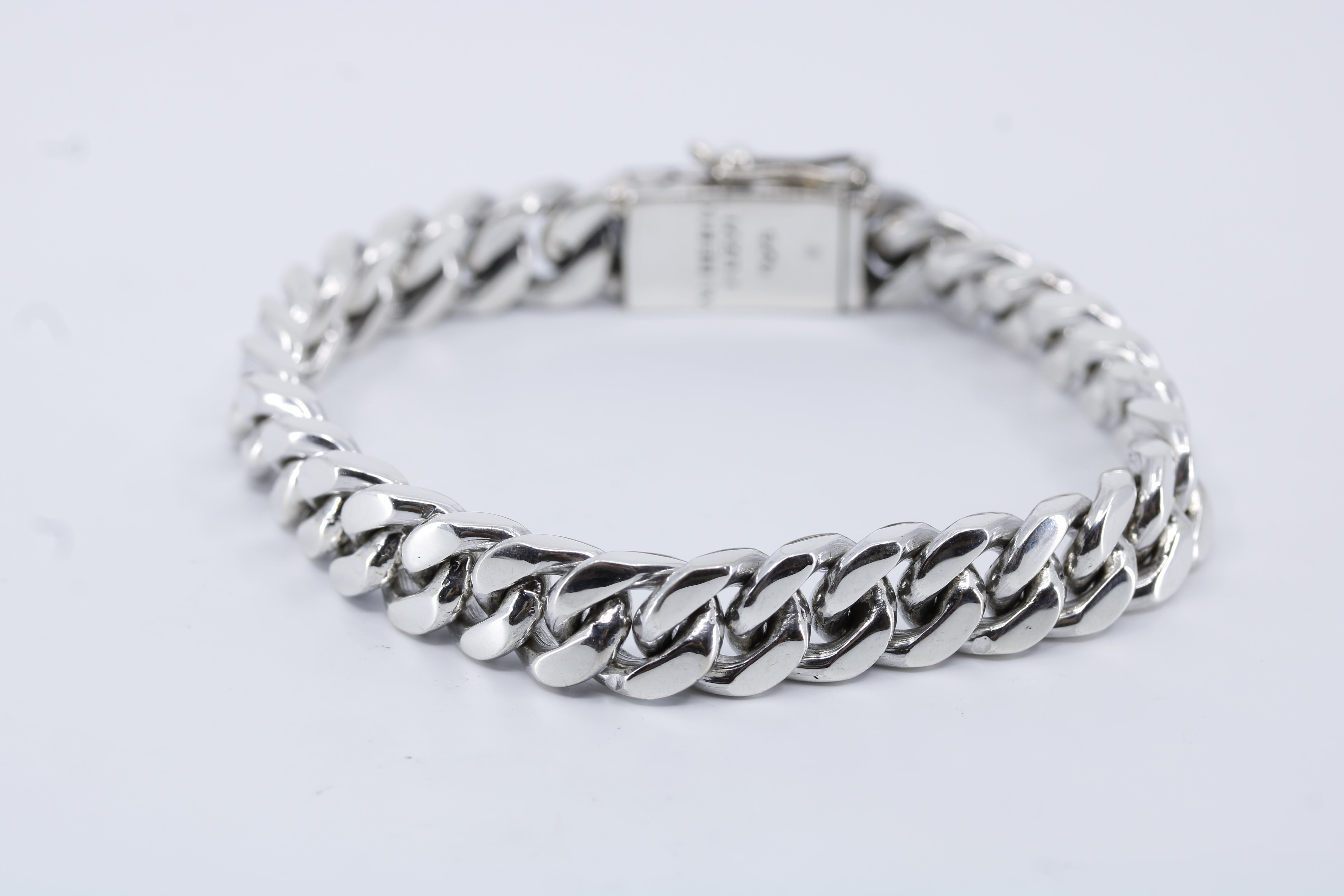 Casa Bali Classic Curb Chain Bracelet