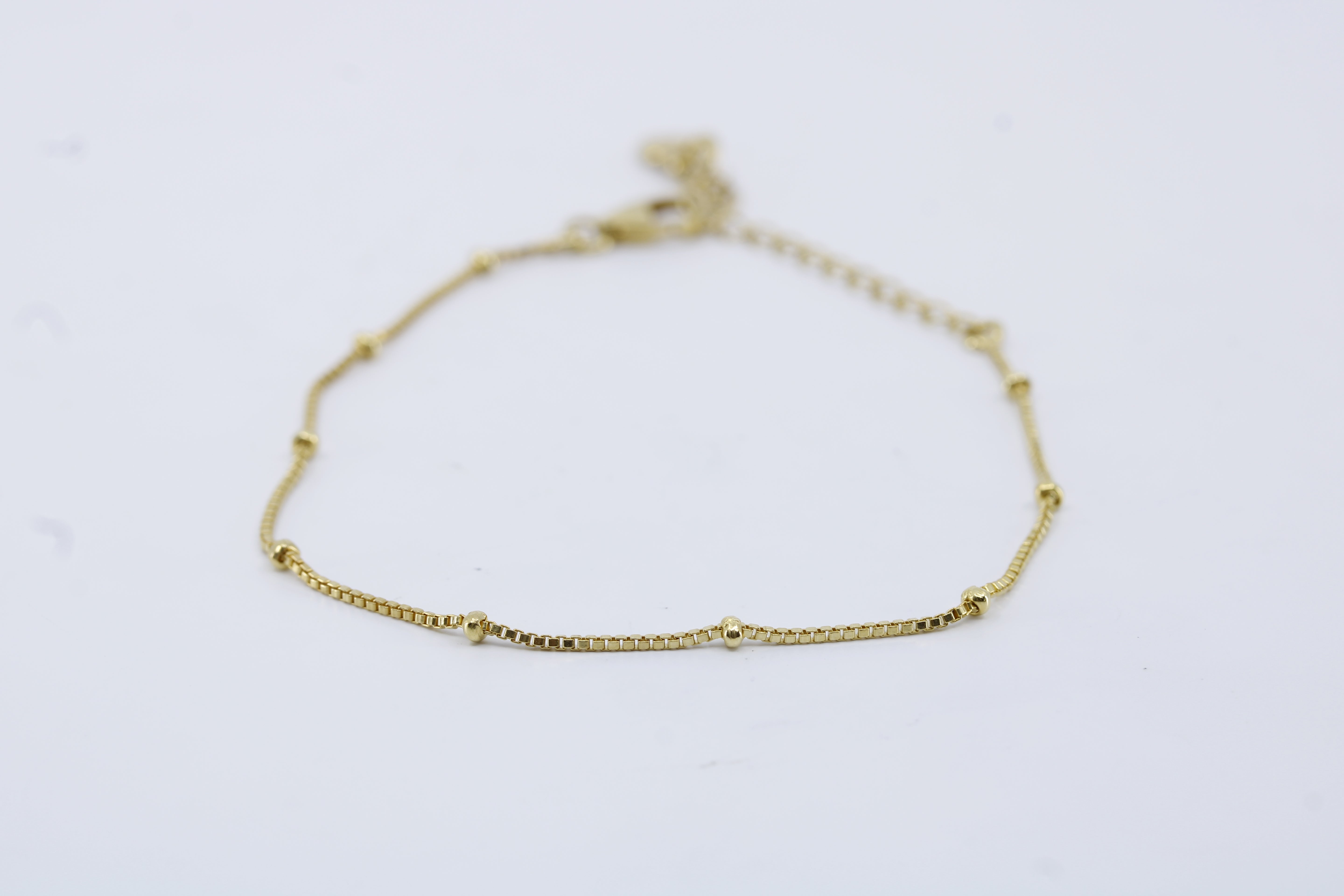 Linea Satellite Chain Bracelet