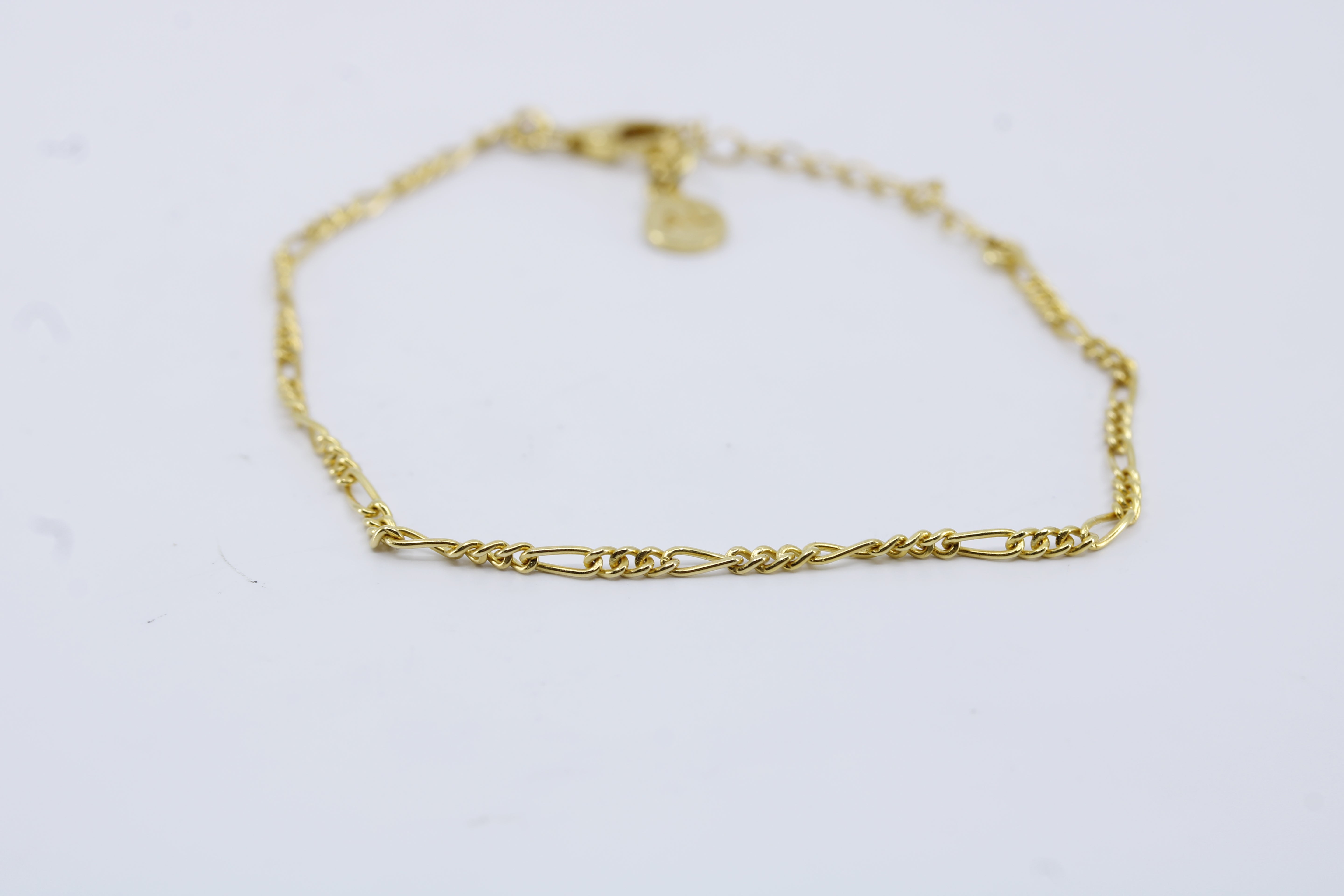 Linea Slim Figaro Chain Bracelet