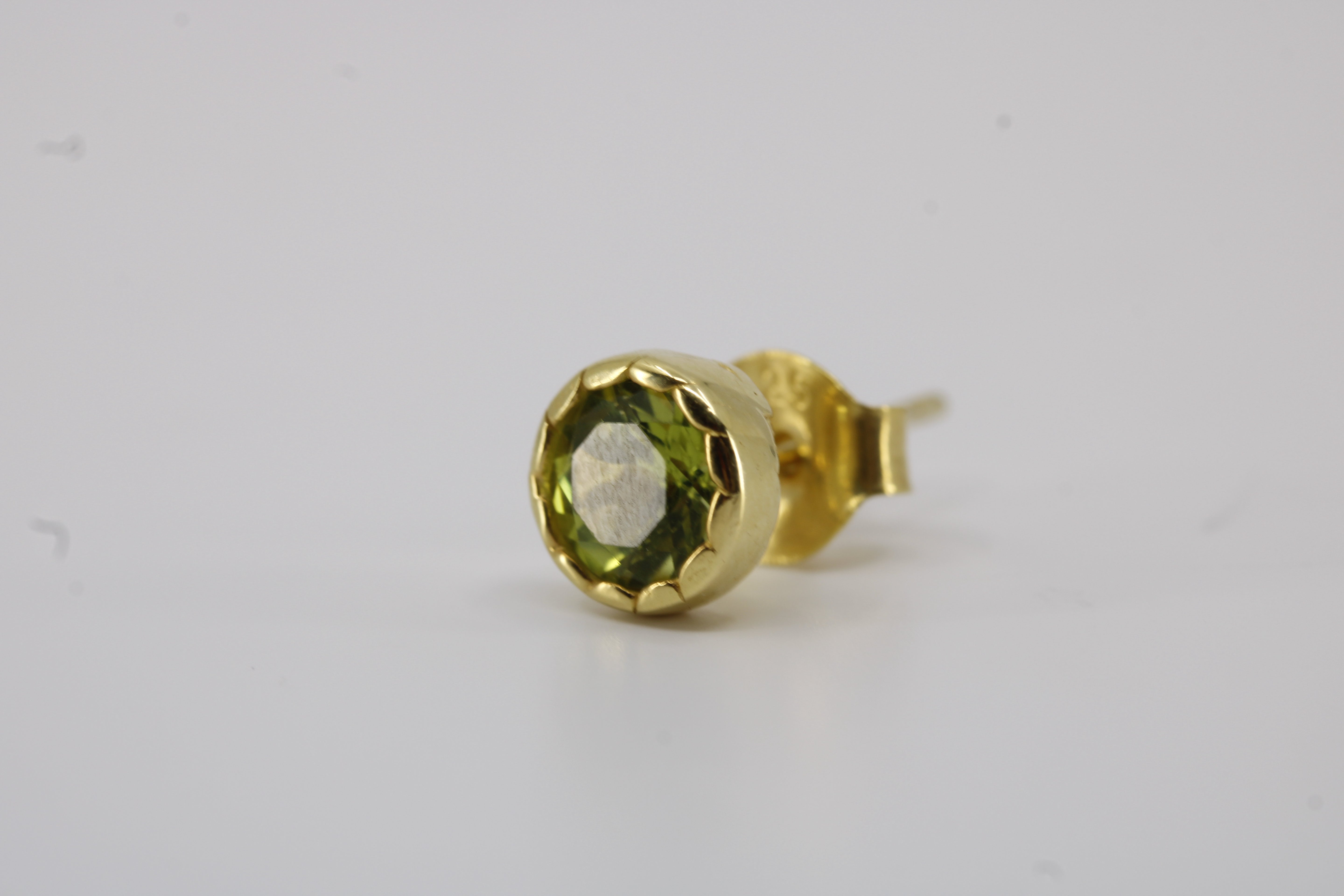 Luce 18K Gold Vermeil Bold Stud Earrings with Peridot