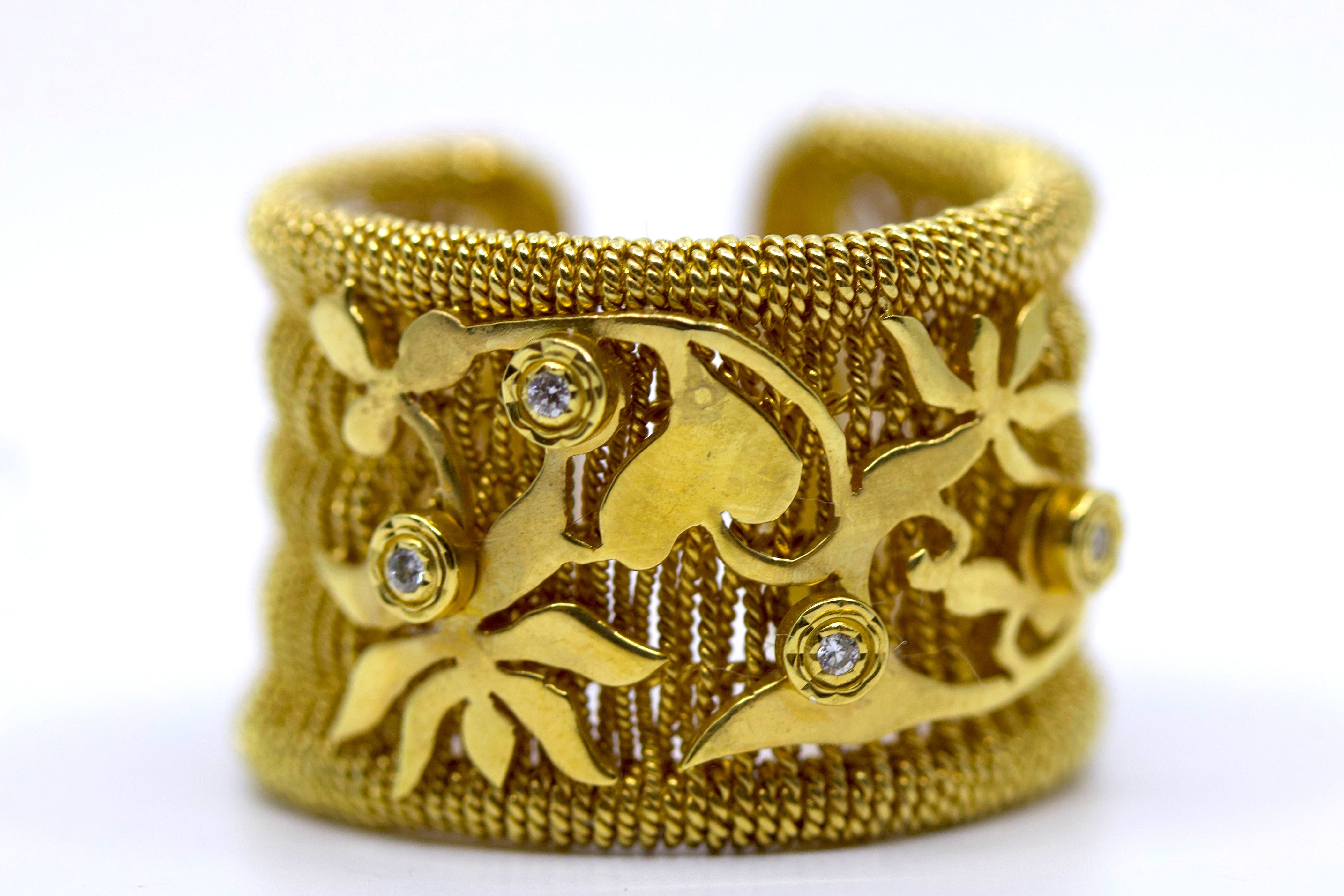 RICAMI 18K Gold Vermeil Ring with Gold and Diamonds