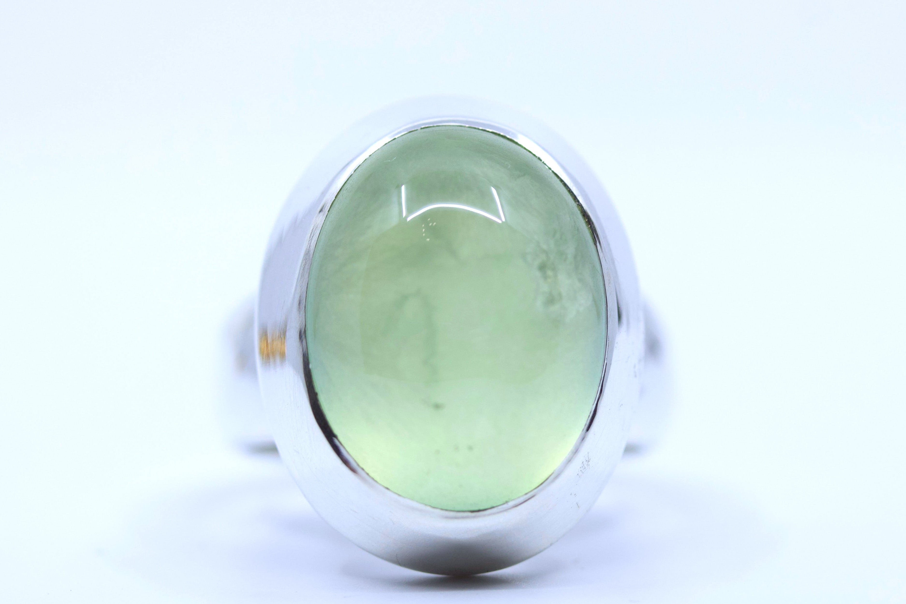 HIMALAYA Sterling Silver Bezel Ring with Prehnite